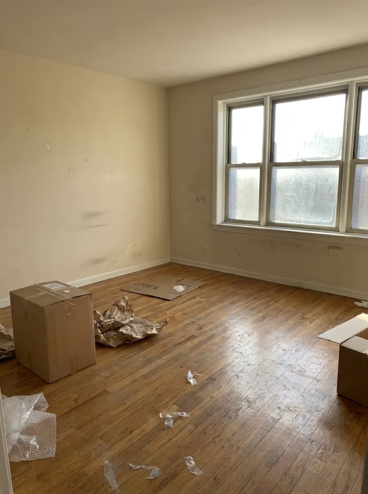 Living area before move-out clean